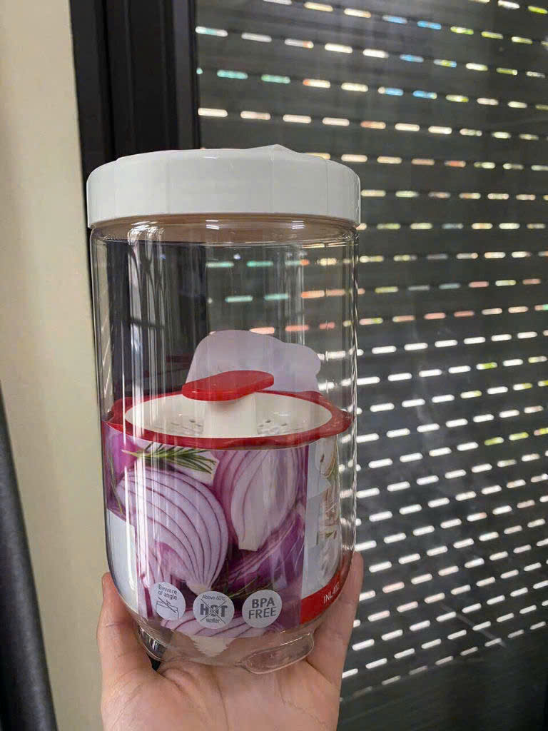 Hộp muối dưa cà của Lock&Lock 1,3L