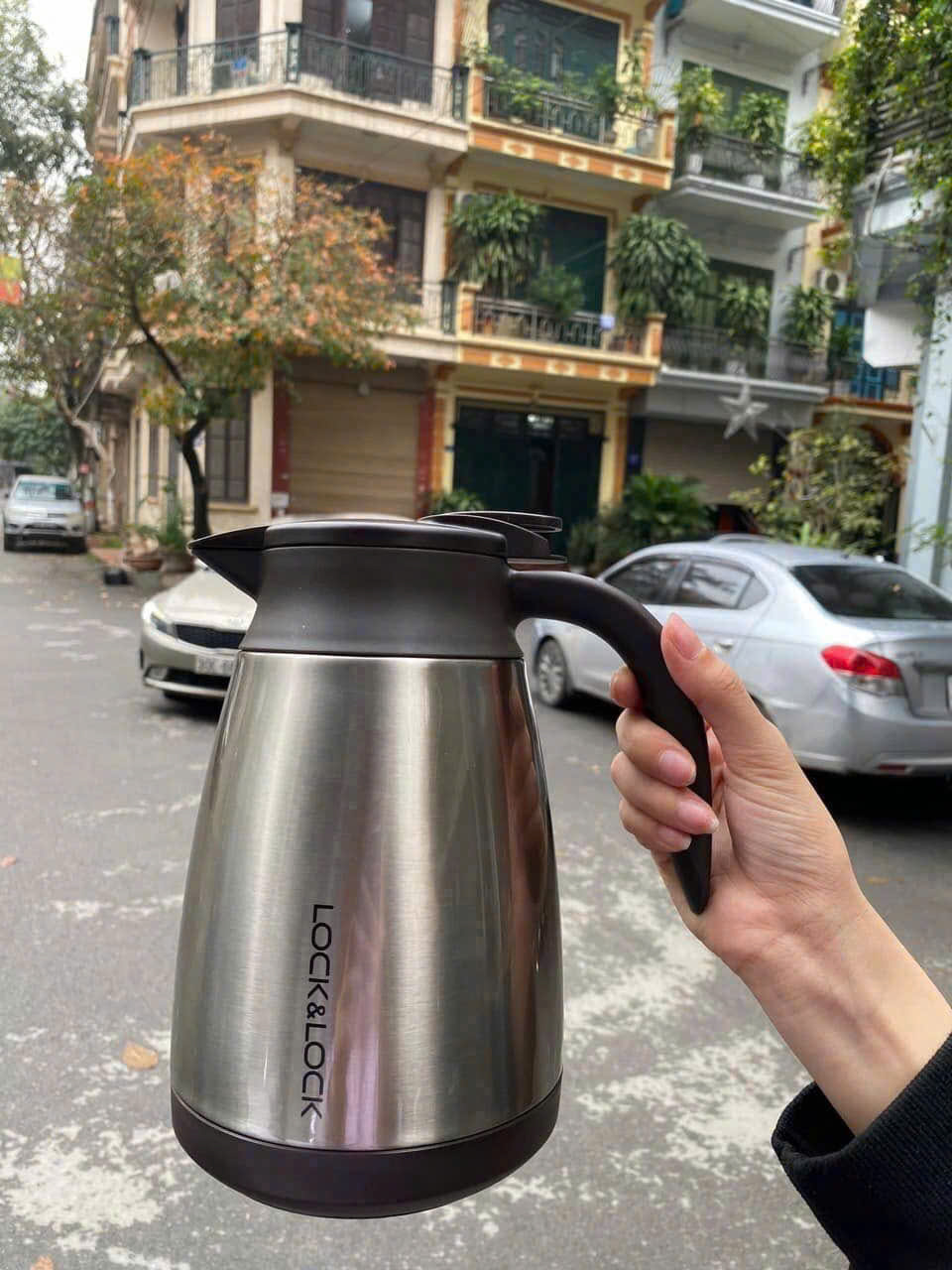 BÌNH ĐỰNG CAFE GIỮ NHIỆT LOCK&LOCK DELICATE LHC1432 dung tích 1,2L