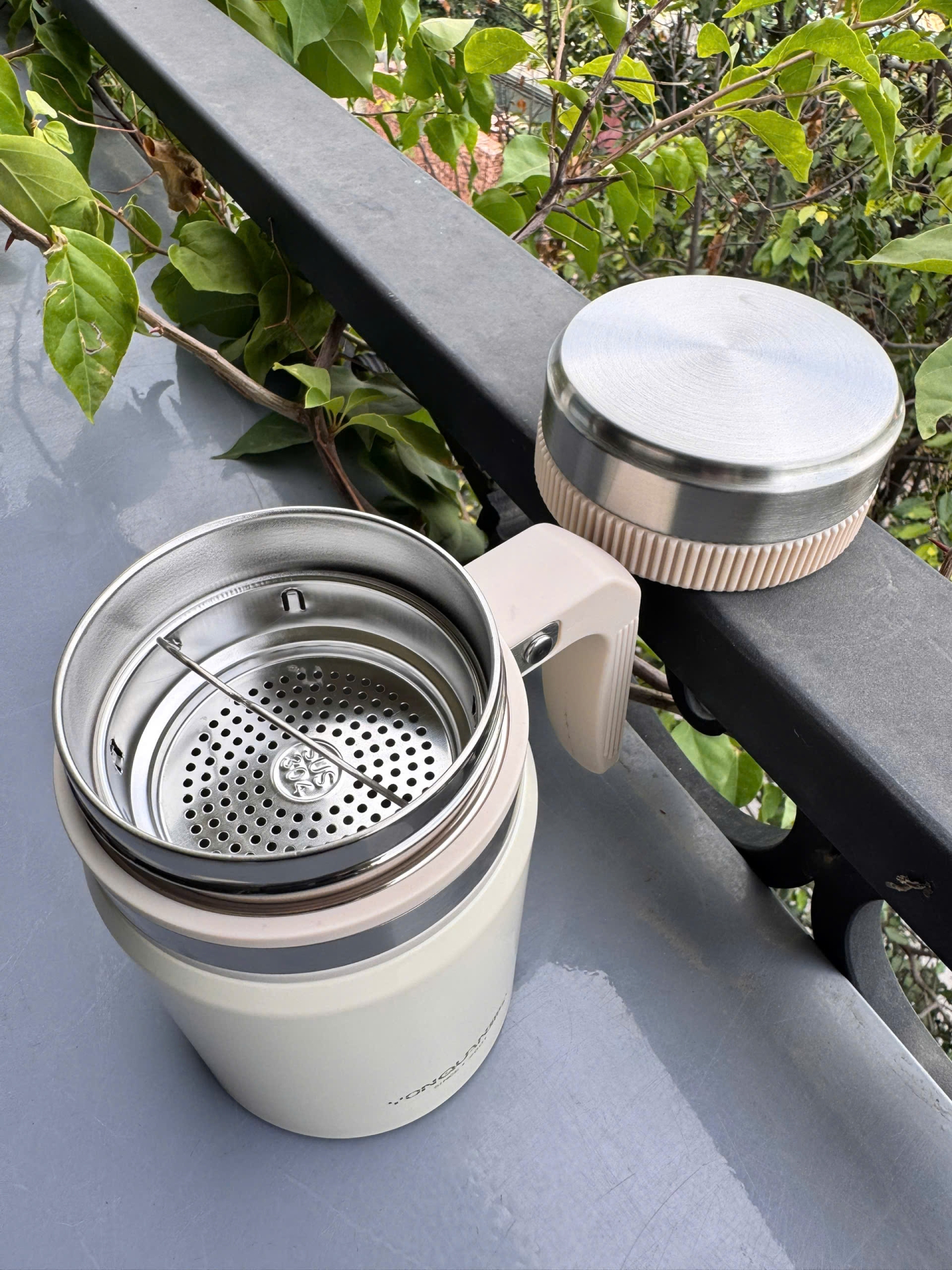 Cốc pha trà tiện lợi có lõi lọc trà 600ml