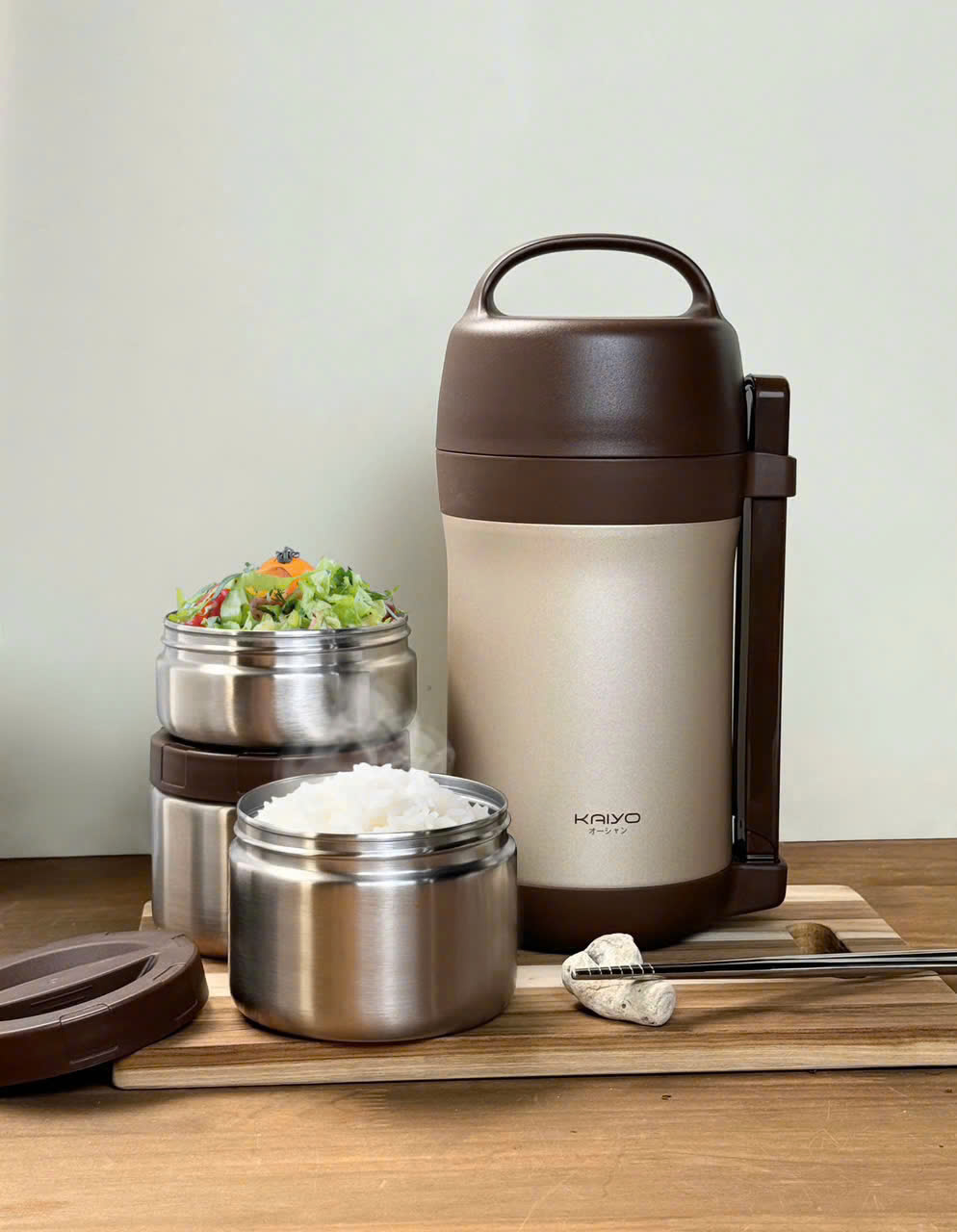 Hộp giữ nhiệt to dung tích 1600ml kèm 3 hộp inox
