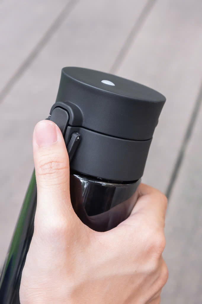 BÌNH NƯỚC TRITAN CÓ LỌC TRÀ KAIYO NHẬT BẢN 680ml