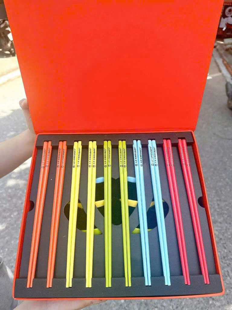 BOX THÌA ĐŨA LE CREU.SET 10 ĐŨA + 10 THÌA