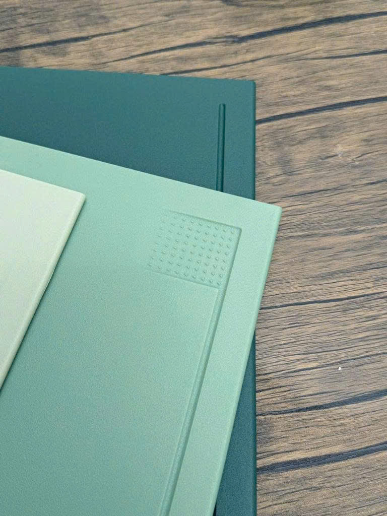 Set 3 thớt nhựa kèm giá đỡ Mirai Nhật