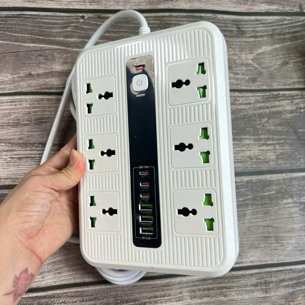 Ổ điện đa năng 6 ổ cắm lại còn cộng thêm 3 cổng USb