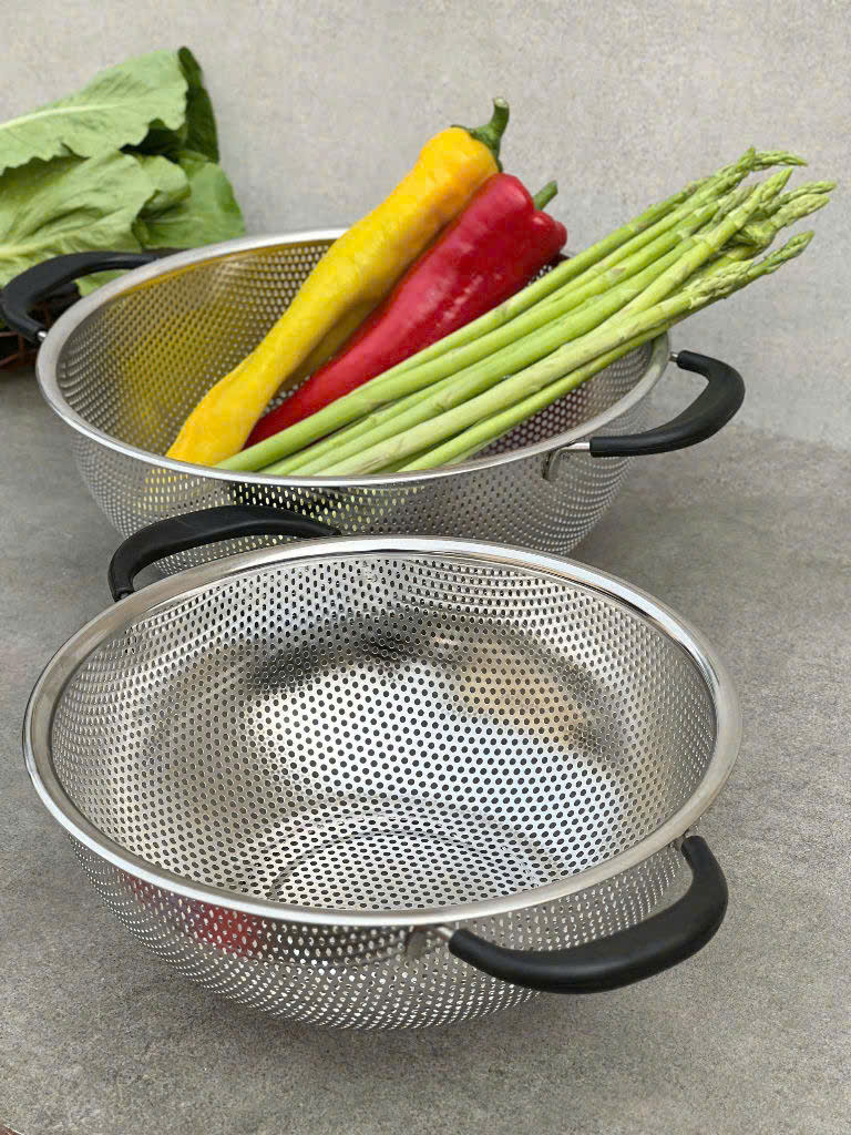 Rổ inox liền khối 2 tay cầm có chân Kaiyo