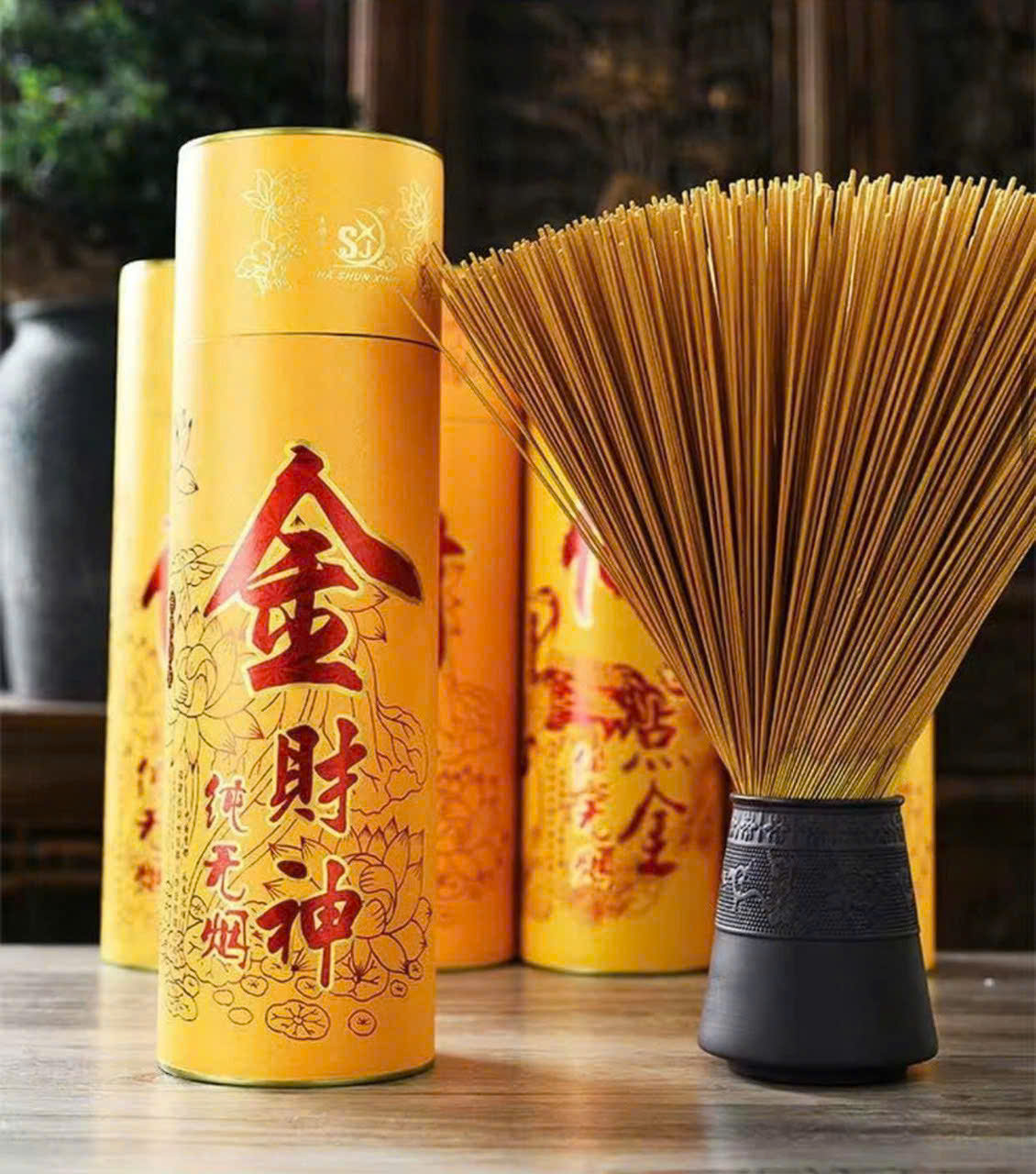 Nhang thần tài chiêu lộc