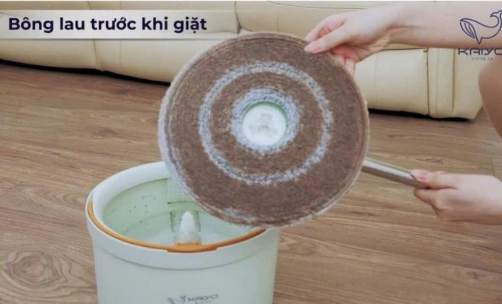 Bộ lau nhà Kaiyo có khả năng tách được cả nước sạch, nước bẩn