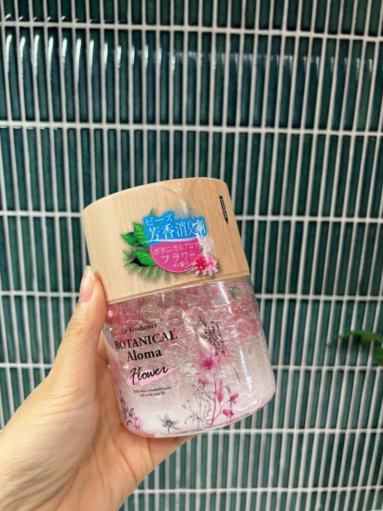 Hộp sáp thơm phòng và khử mùi, hạt sáp sắc màu trang trí 300g - Nhật Bản