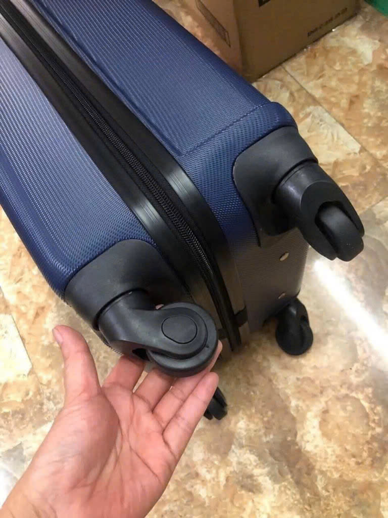 Vali Lock&Lock 20inch LTZ615 hàng quà tặng Ensure