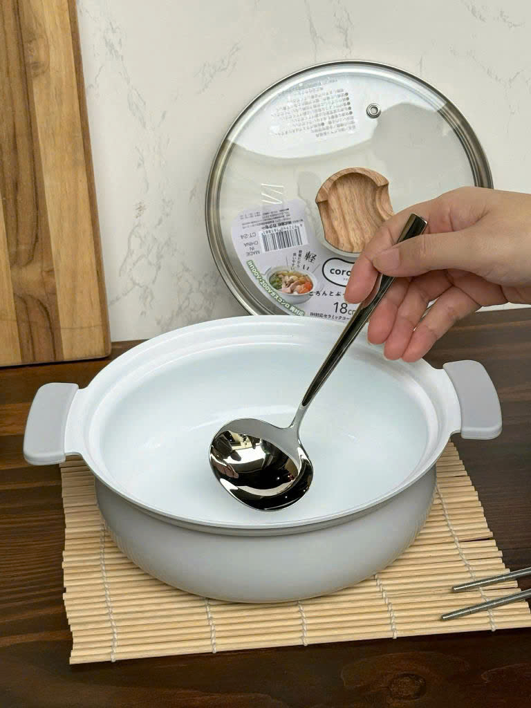 Nồi siêu nhẹ đúc tay Kakusee Nhật Bản