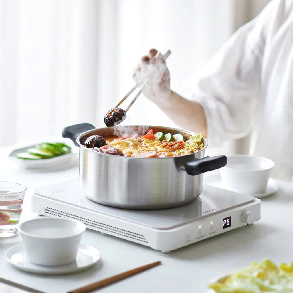 Bếp điện từ LocknLock Bianco Slim Induction Cooker 1850w EJI146WHT