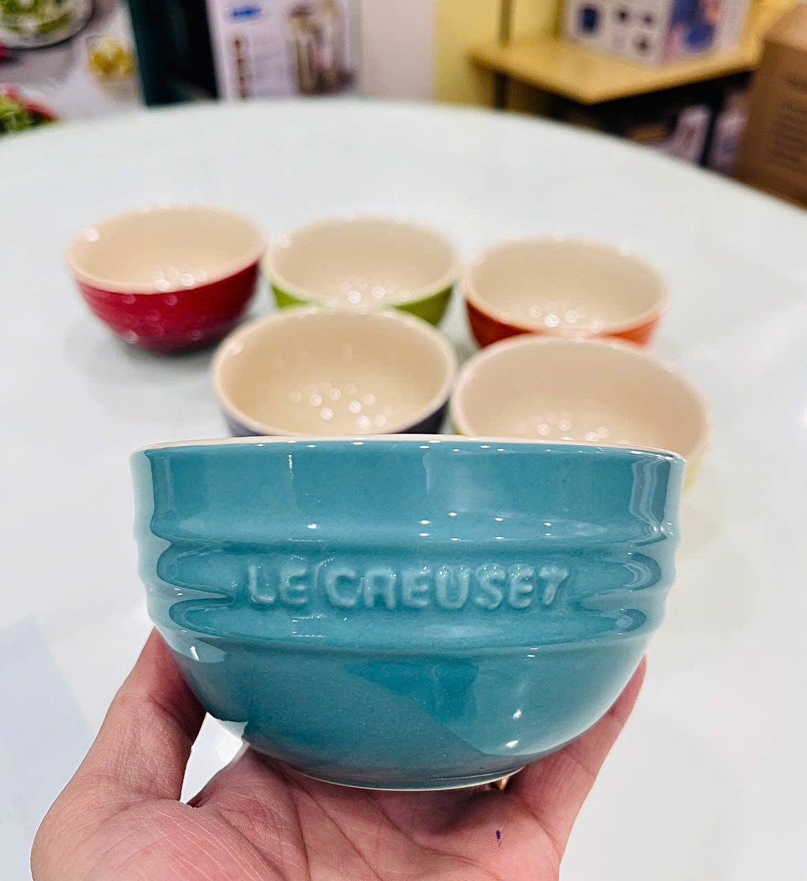 Bộ 6 chiếc bát cầu vồng Le Creuset