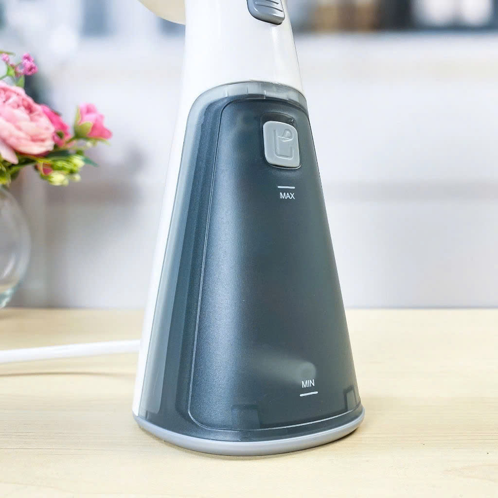 BÀN LÀ HƠI NƯỚC CẦM TAY LOCK&LOCK ENI148WHT