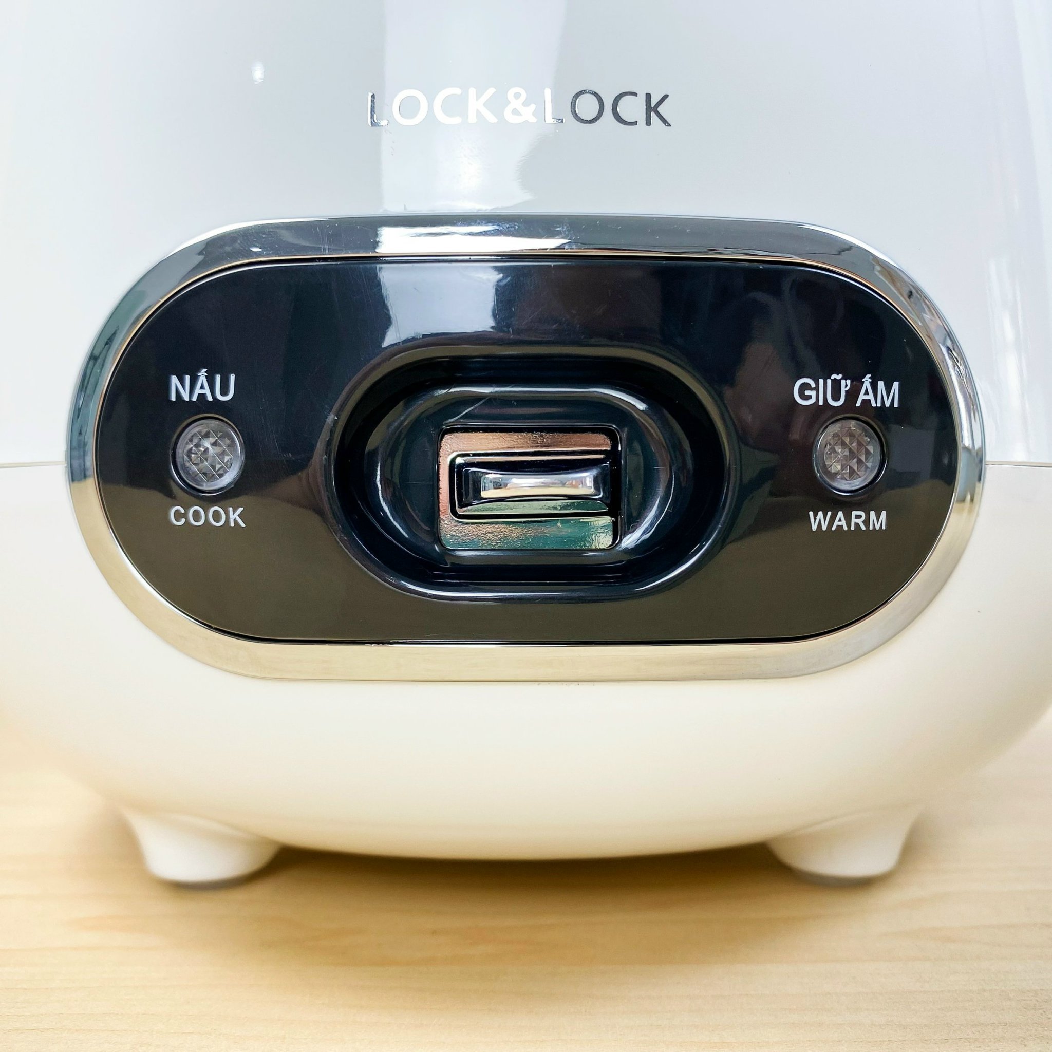 NỒI CƠM ĐIỆN MINI LOCK&LOCK-EJR426 0.8L