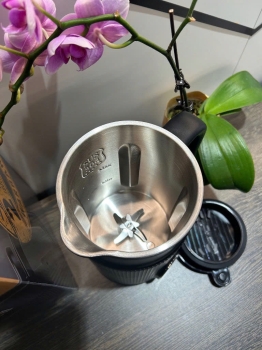 Máy làm sữa hạt Lebenlang LBL1589