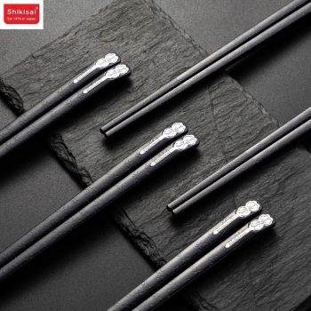 Set 5 đôi đũa Nhật sợi thuỷ tinh mẫu CỎ 4 LÁ SHIKISAI
