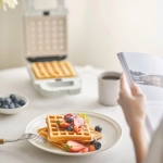 Máy Kẹp Nướng Bánh LocknLock Bianco Sandwich Maker EJB126IVY Màu ngà