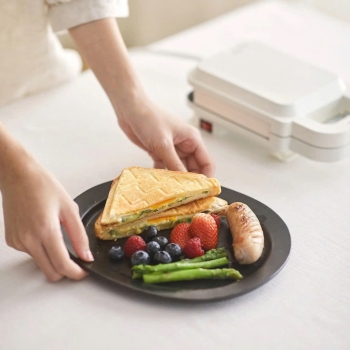 Máy Kẹp Nướng Bánh LocknLock Bianco Sandwich Maker EJB126IVY Màu ngà